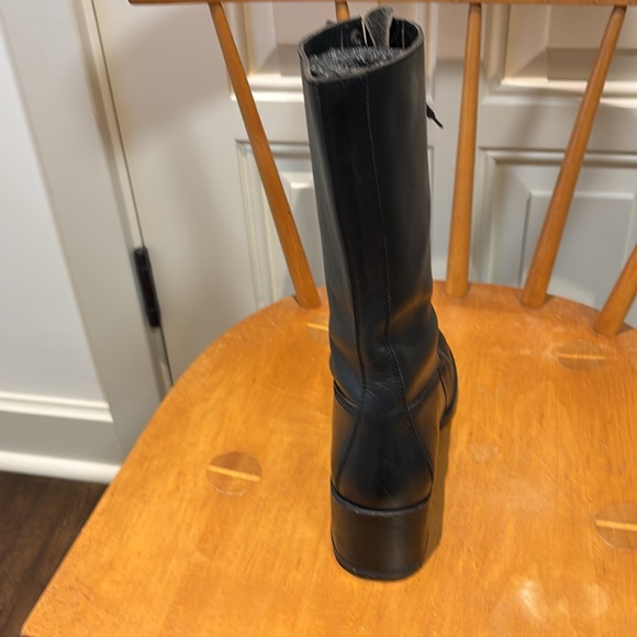 Barely worn DKNY leather combat boots - Picture 4 of 5